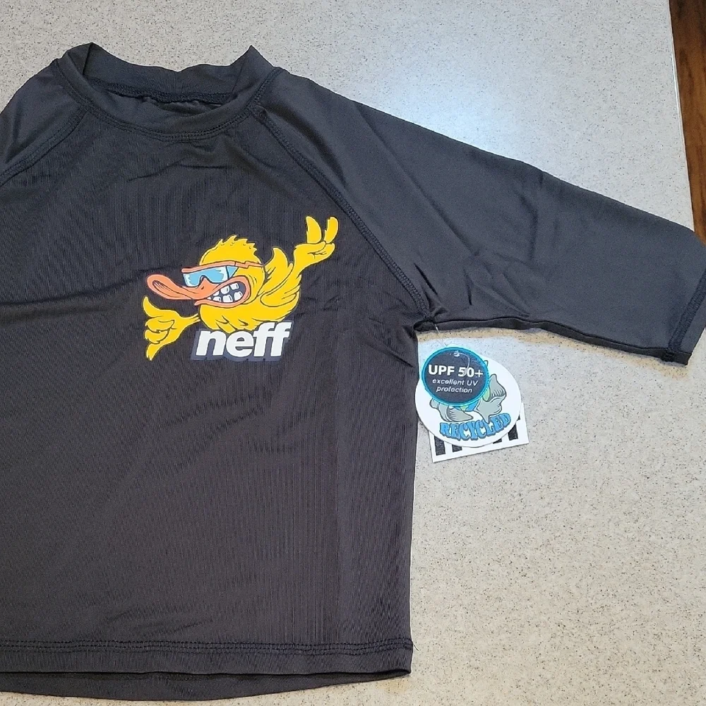 Neff Fired Up Duck Black Rashguard UPF 50 Size 8 New With Tags
